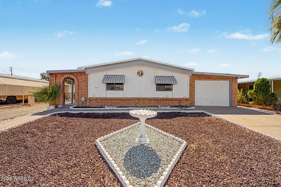 17615 N 15TH Place, Phoenix, AZ 85022 — photo 1 of 36