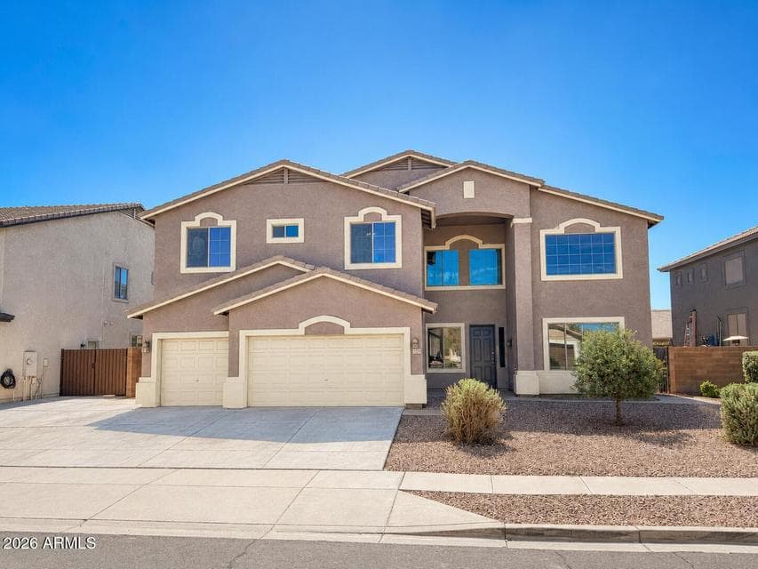 7521 W SOUTHGATE Avenue, Phoenix, AZ 85043 — photo 1 of 21