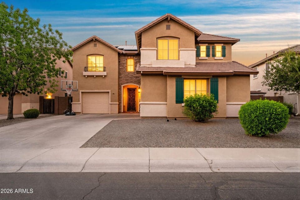 742 E KINGBIRD Drive, Gilbert, AZ 85297 — photo 1 of 39