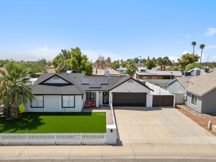 2213 W IRMA Lane, Phoenix, AZ 85027 — photo 1 of 47