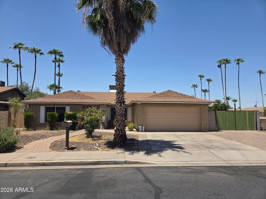 10650 N 49TH Avenue, Glendale, AZ 85304 — photo 1 of 79