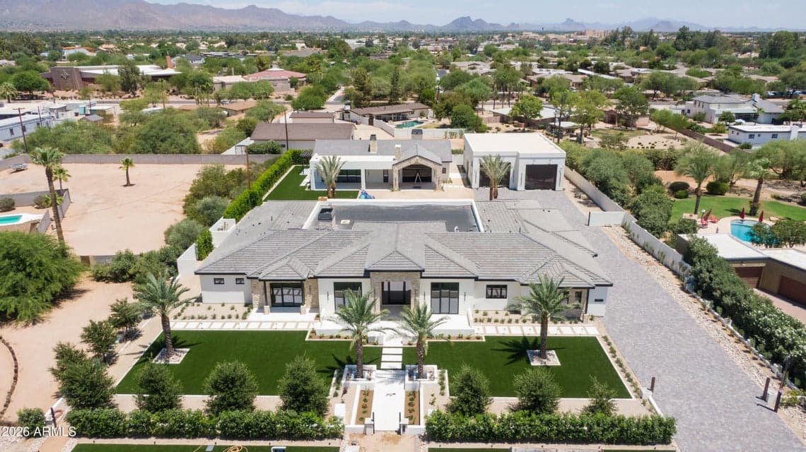10805 N 83RD Street, Scottsdale, AZ 85260 — photo 1 of 6