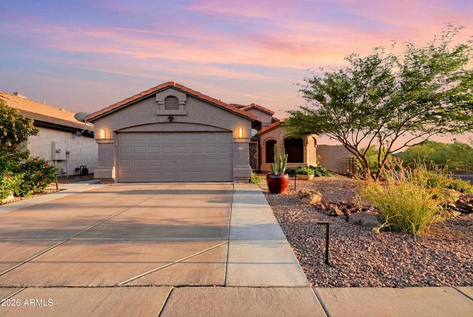 4605 E JAEGER Road, Phoenix, AZ 85050 — photo 1 of 35