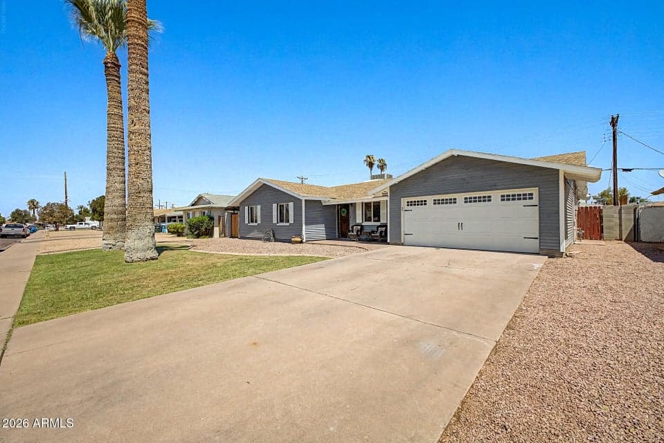 3820 W MYRTLE Avenue, Phoenix, AZ 85051 — photo 1 of 26