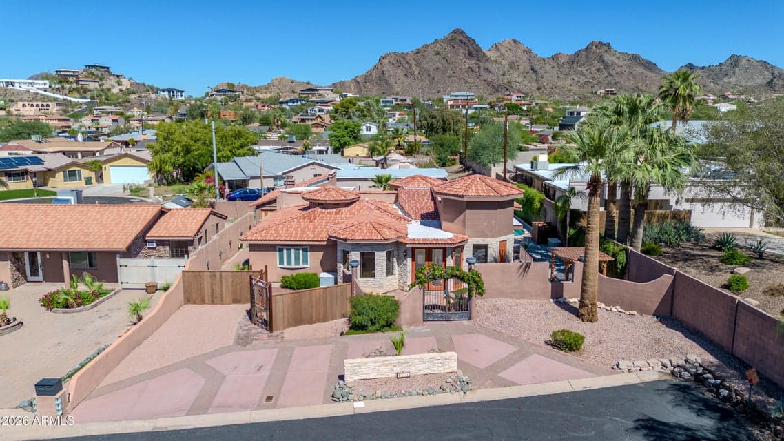 1450 E ROYAL PALM Road, Phoenix, AZ 85020 — photo 1 of 72