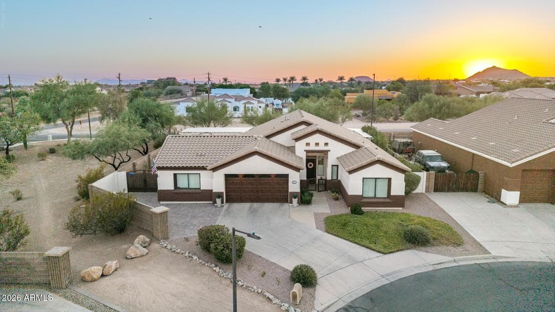 816 N EMERY, Mesa, AZ 85207 — photo 1 of 31
