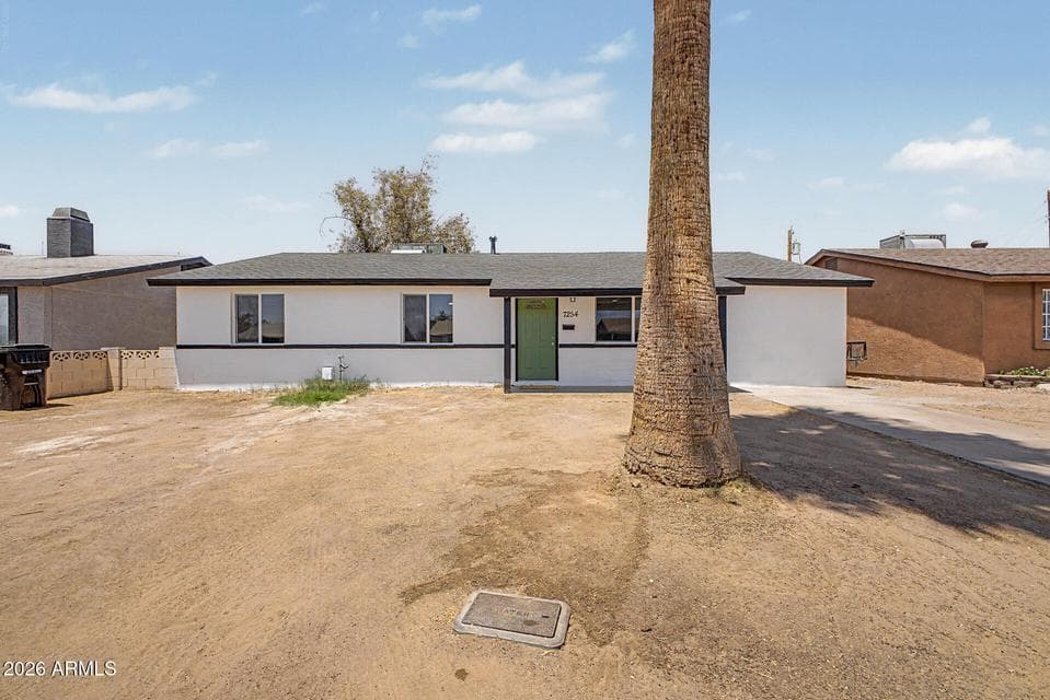 7254 W WOLF Street, Phoenix, AZ 85033 — photo 1 of 24