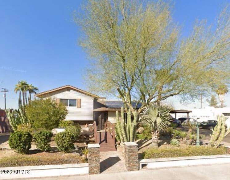 3112 W ACOMA Drive, Phoenix, AZ 85053 — photo 1 of 17