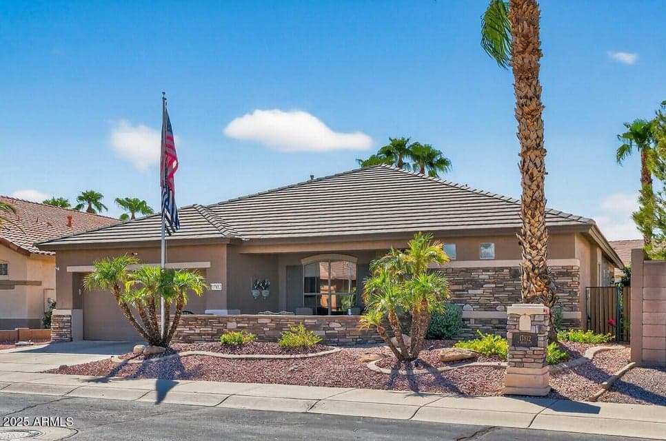 THIS IS IT....your AZ Dream Home!!!!