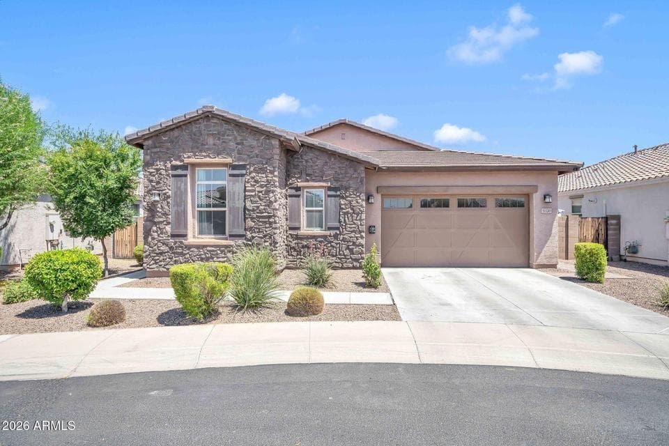 9320 W MEADOWBROOK Avenue, Phoenix, AZ 85037 — photo 1 of 52