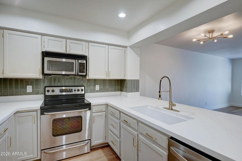 10080 E Mountain View Lake Drive D311, Scottsdale, AZ 85258 — photo 1 of 36