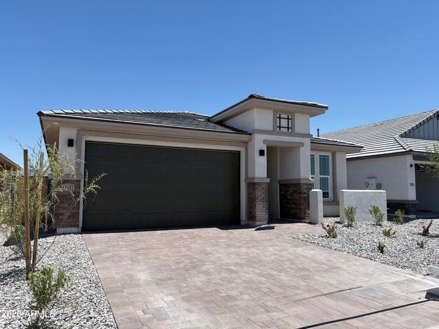 Move-in now! Larkspur 4 beds/3 Baths