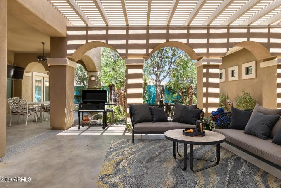 11660 W LAKEVIEW Court, Surprise, AZ 85378 — photo 1 of 41