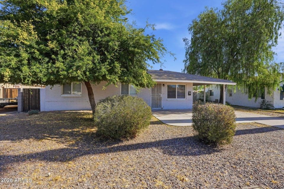 2416 W STELLA Lane, Phoenix, AZ 85015 — photo 1 of 33