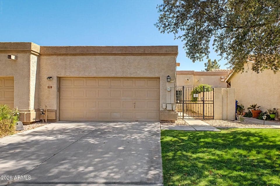 371 W LODGE Drive, Tempe, AZ 85283 — photo 1 of 40