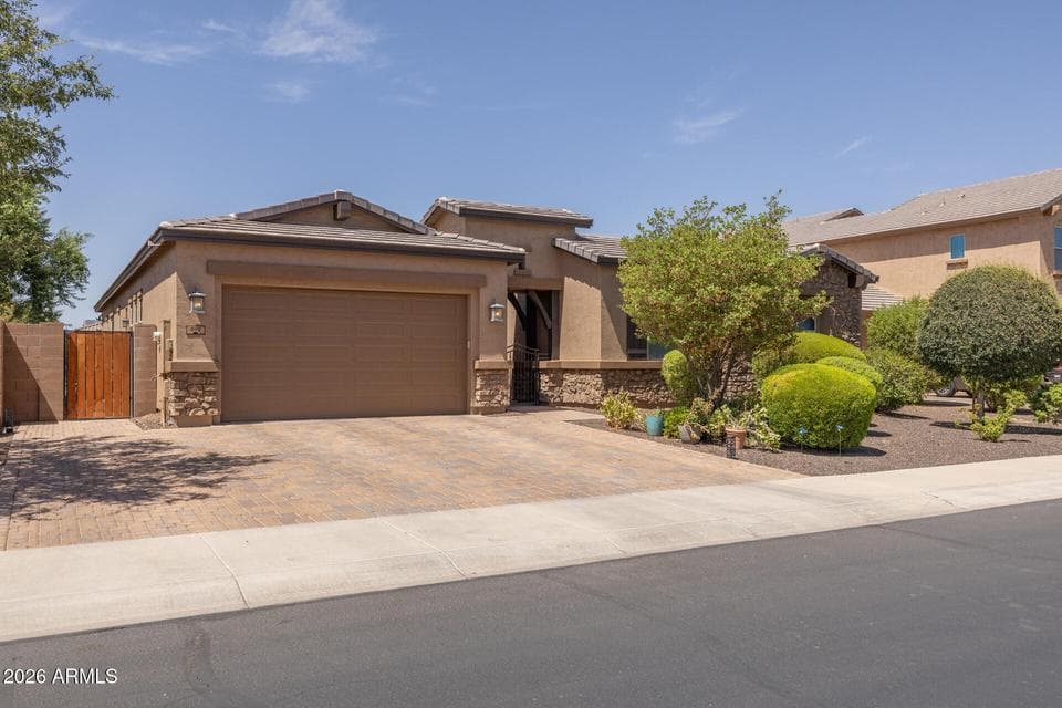 892 E HAMPTON Lane, Gilbert, AZ 85295 — photo 1 of 38