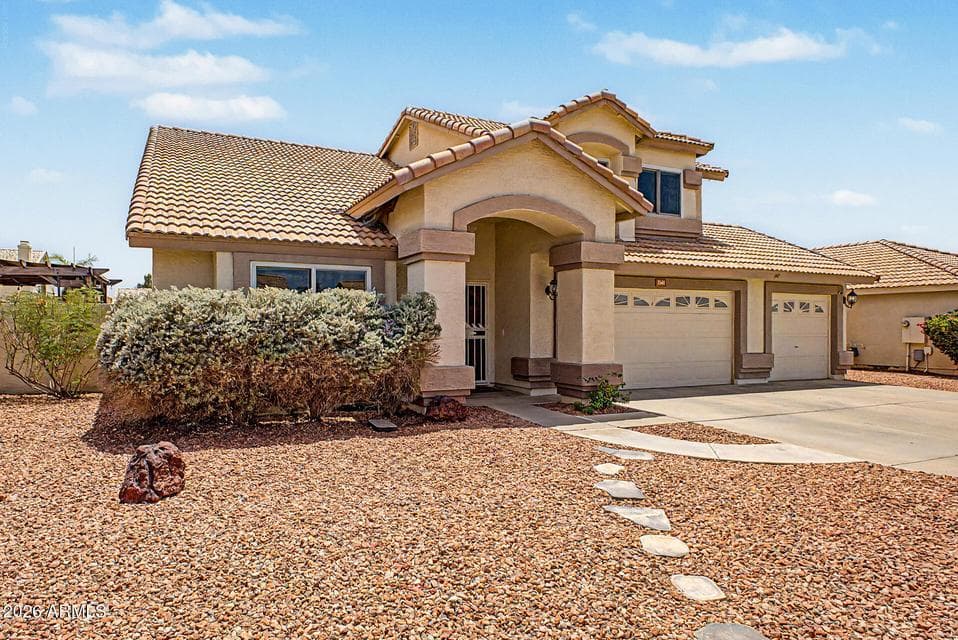 7641 W MAUI Lane, Peoria, AZ 85381 — photo 1 of 41