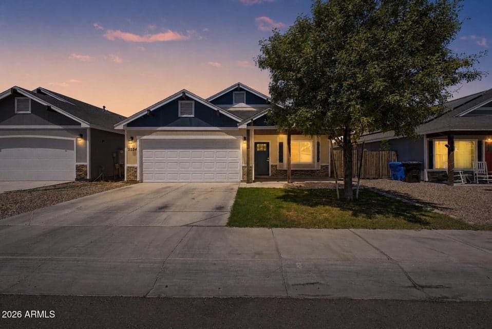 5034 S 11TH Place, Phoenix, AZ 85040 — photo 1 of 31
