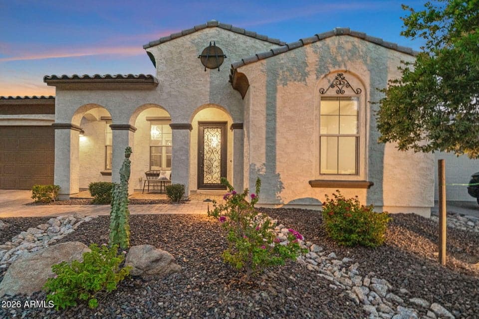 34801 N 53RD Street 13, Cave Creek, AZ 85331 — photo 1 of 44