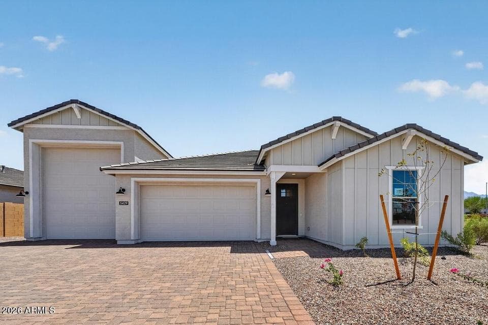 5429 W Coplen Farms Road ~ Ready Now