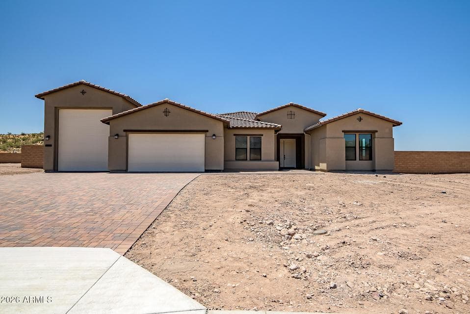 11063 E RIO BRAVO Road, Gold Canyon, AZ 85118 — photo 1 of 22