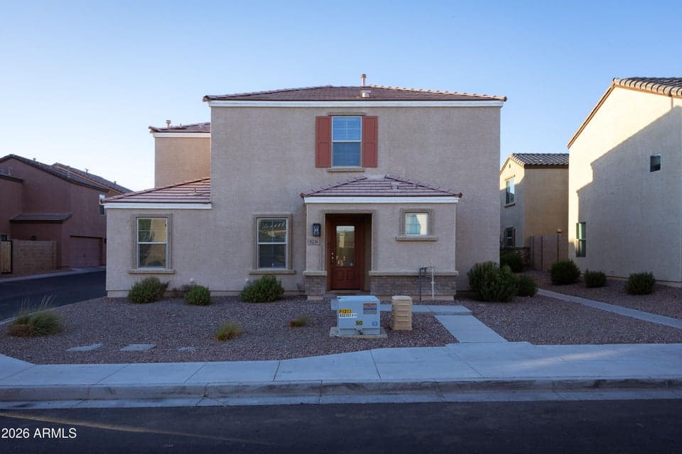 8236 W ALBENIZ Place, Phoenix, AZ 85043 — photo 1 of 29