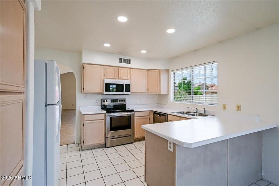 19324 N 75TH Drive, Glendale, AZ 85308 — photo 1 of 26