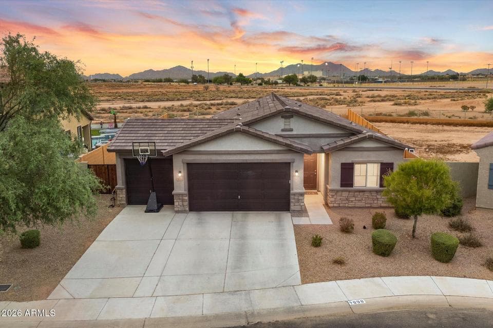 898 E DIAMOND Drive, Casa Grande, AZ 85122 — photo 1 of 35