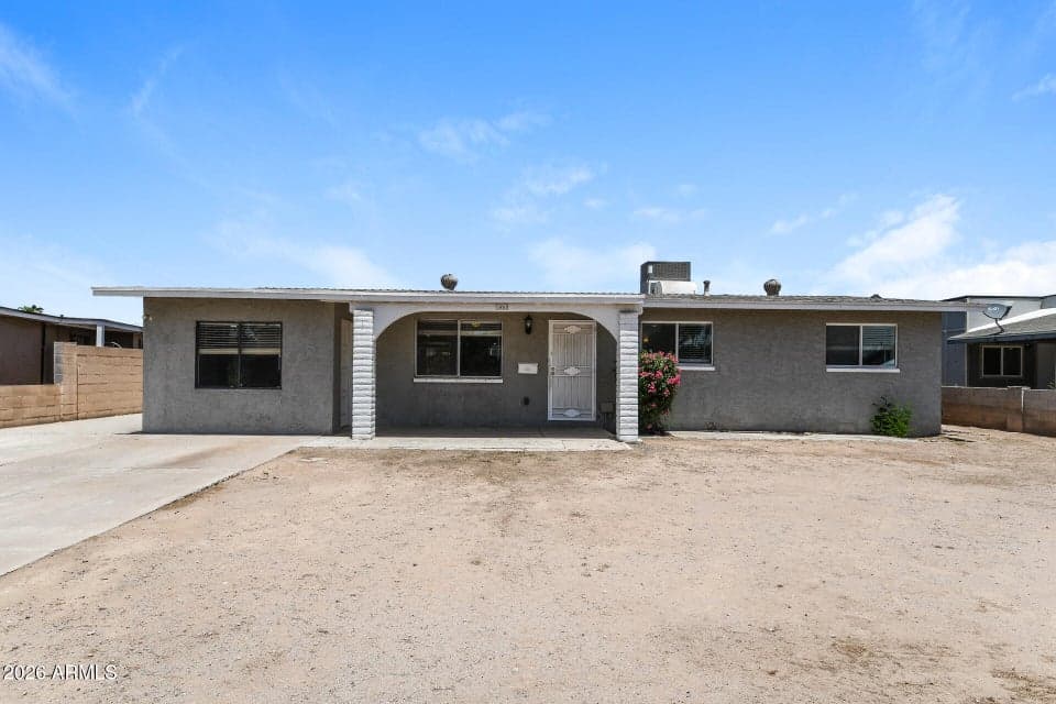 1460 W 6TH Avenue, Mesa, AZ 85202 — photo 1 of 21