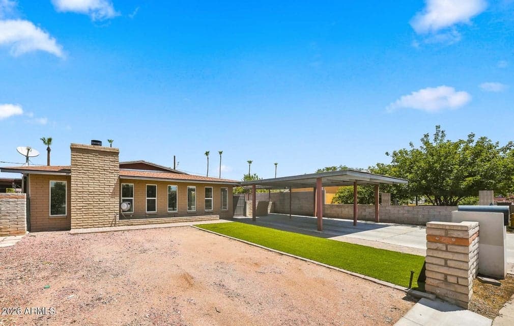 2922 E KINGS Avenue, Phoenix, AZ 85032 — photo 1 of 73