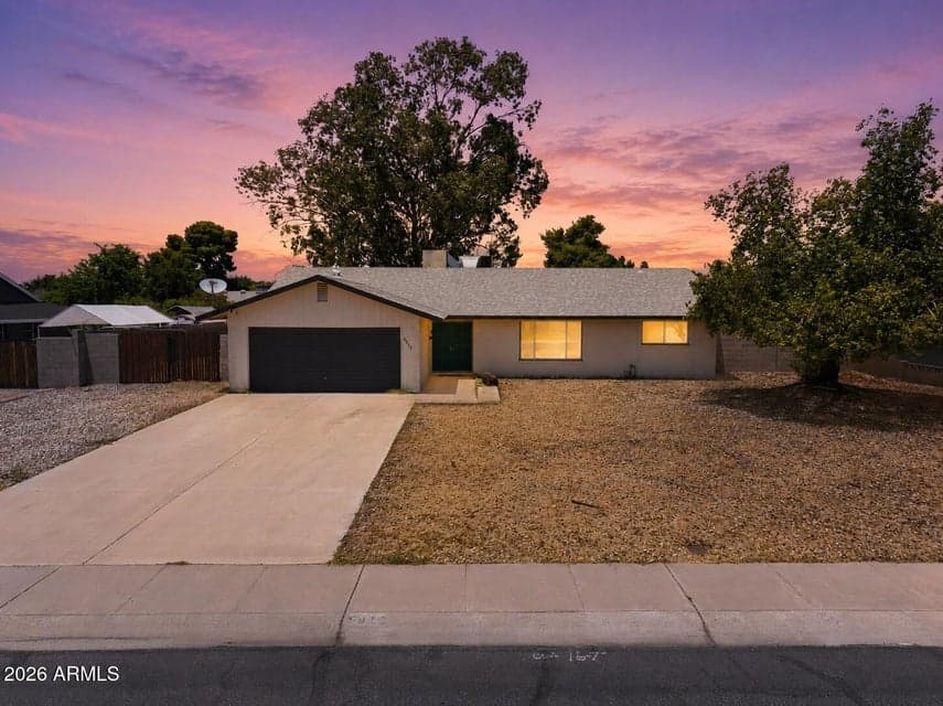 5312 W BECK Lane, Glendale, AZ 85306 — photo 1 of 43
