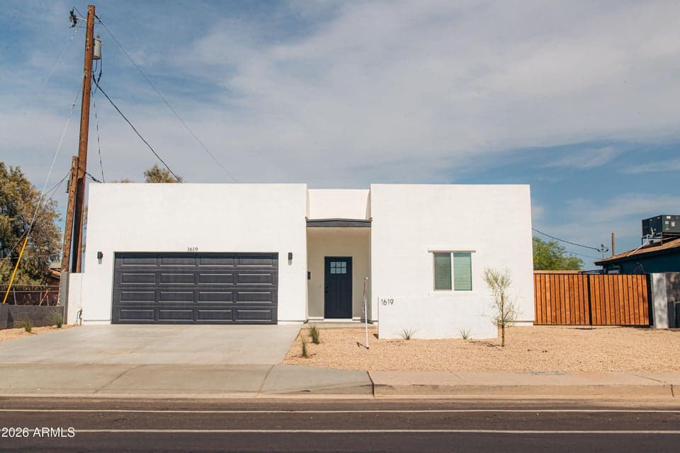 1619 S 15TH Avenue, Phoenix, AZ 85007 — photo 1 of 49