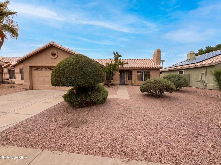 2945 E HONONEGH Drive, Phoenix, AZ 85050 — photo 1 of 24