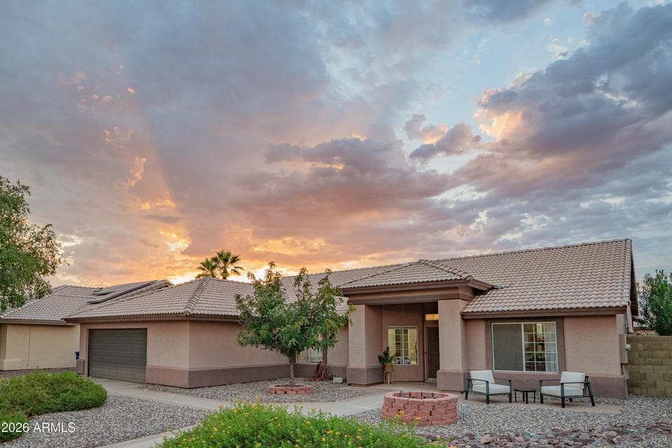 4912 W BOSTON Street, Chandler, AZ 85226 — photo 1 of 57