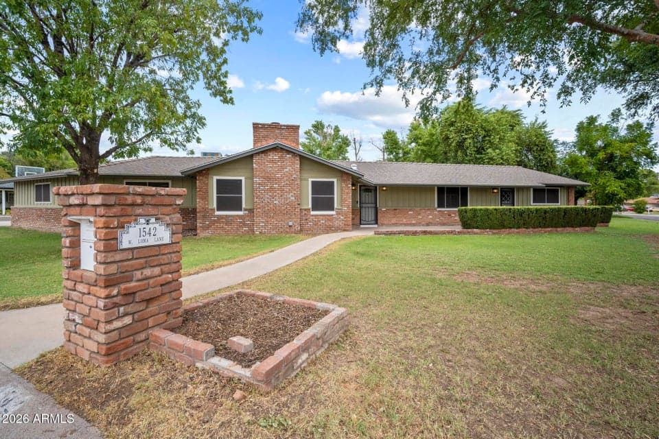 1542 W LOMA Lane, Phoenix, AZ 85021 — photo 1 of 45