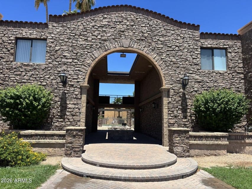 7110 E CONTINENTAL Drive 2026, Scottsdale, AZ 85257 — photo 1 of 48