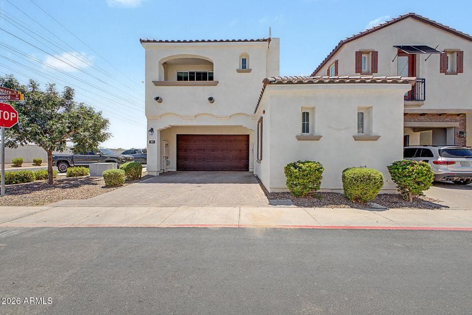 291 E MARKWOOD Drive, Chandler, AZ 85286 — photo 1 of 49