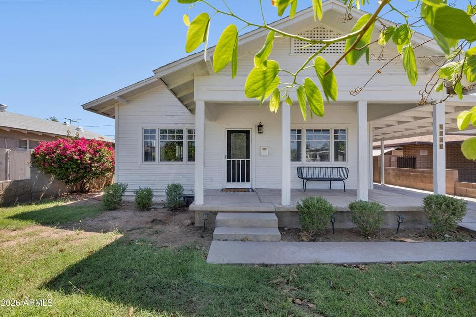 2029 N RICHLAND Street, Phoenix, AZ 85006 — photo 1 of 37