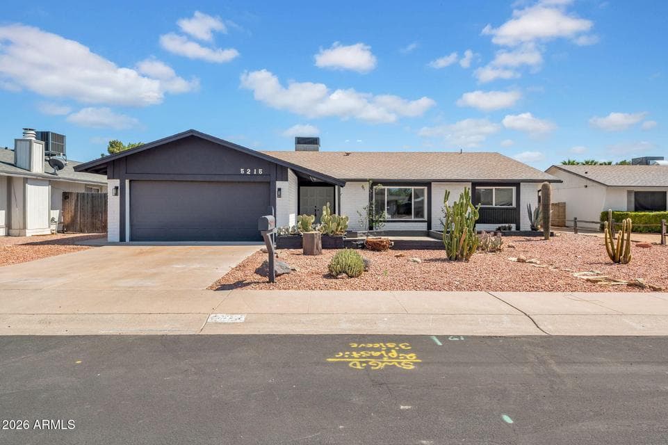 5215 W HEARN Road, Glendale, AZ 85306 — photo 1 of 28