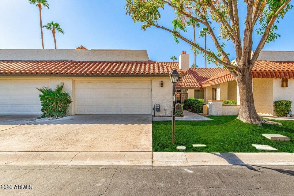 5712 N SCOTTSDALE Road, Paradise Valley, AZ 85253 — photo 1 of 36