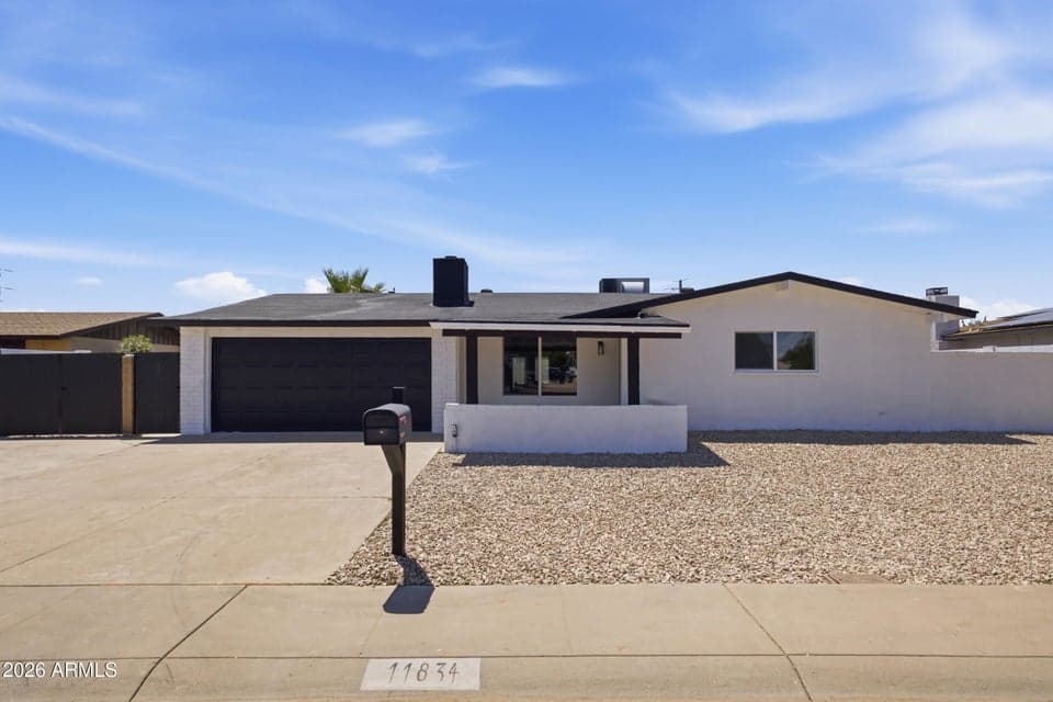 11834 N 49TH Avenue, Glendale, AZ 85304 — photo 1 of 40