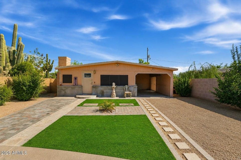 8145 E BUTTE Street, Mesa, AZ 85207 — photo 1 of 13