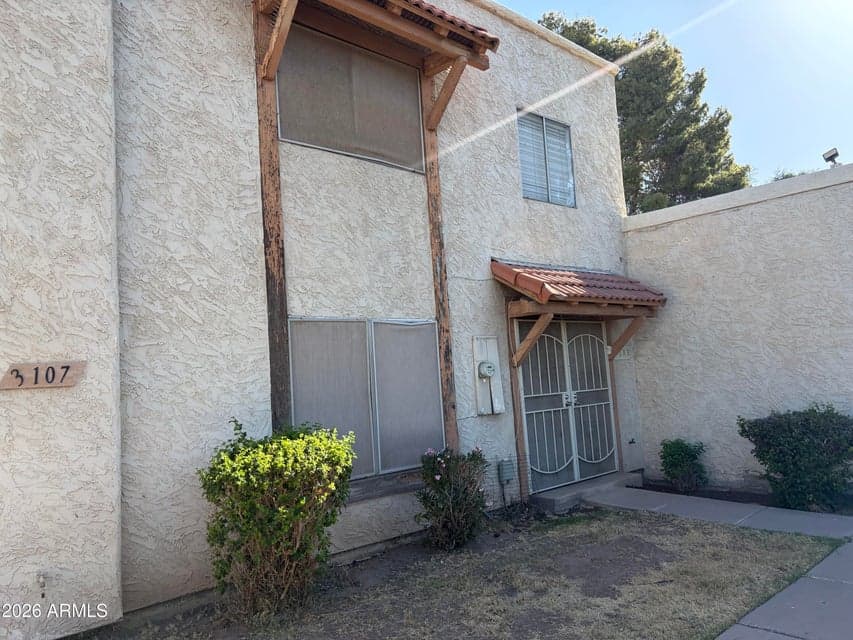 3105 W LOMA Lane, Phoenix, AZ 85051 — photo 1 of 2