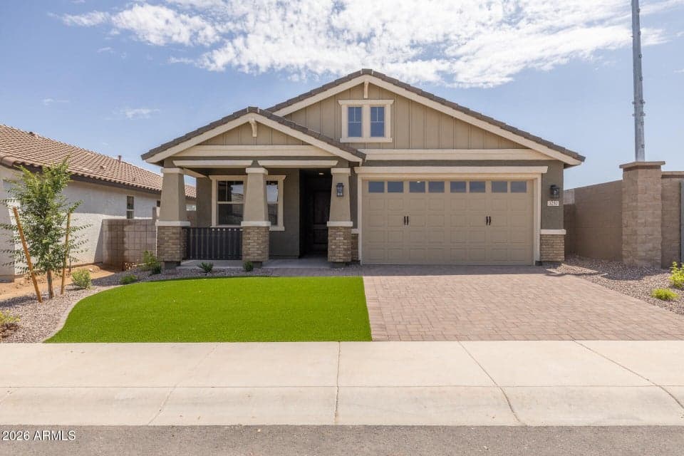 3250 W Molino Road, San Tan Valley, AZ 85144 — photo 1 of 35