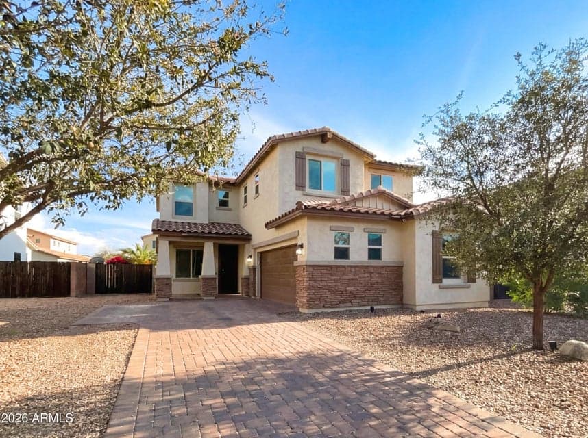 1099 E SOURWOOD Drive, Gilbert, AZ 85298 — photo 1 of 29