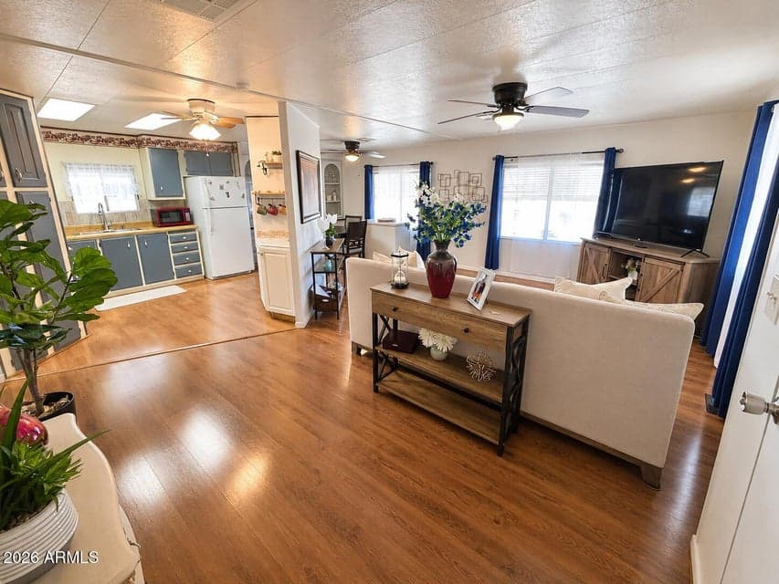 7300 N 51ST Avenue L290, Glendale, AZ 85301 — photo 1 of 18