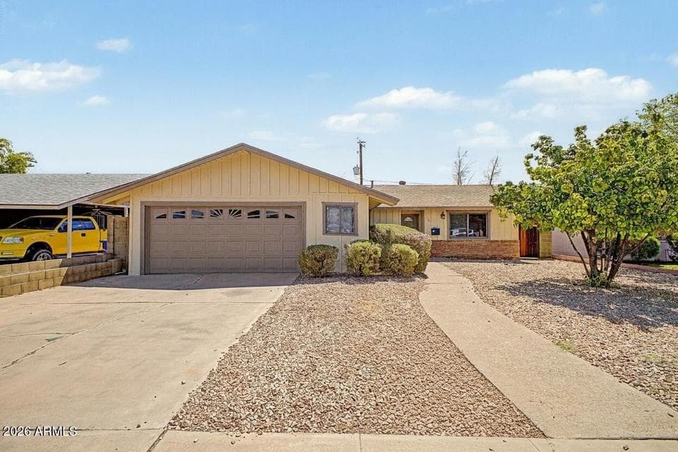 741 N JAY Street, Chandler, AZ 85225 — photo 1 of 30