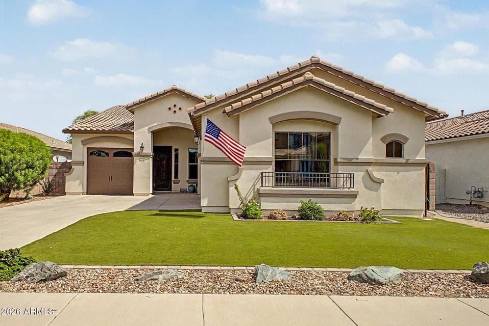 2660 E BLUE SPRUCE Lane, Gilbert, AZ 85298 — photo 1 of 19