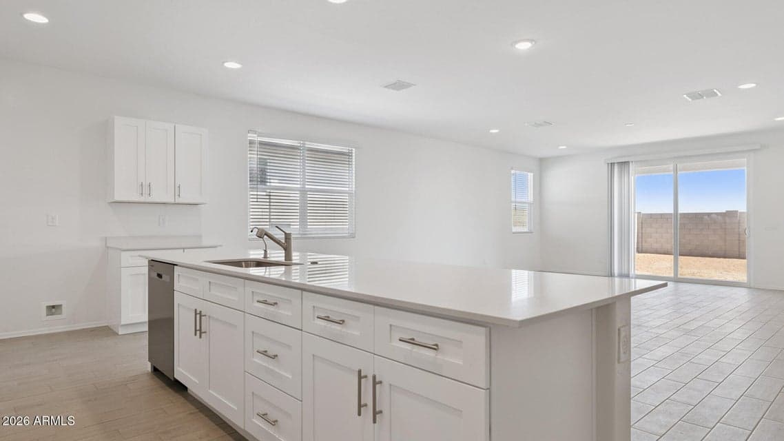 46622 W SKYLINE Drive, Maricopa, AZ 85139 — photo 1 of 25