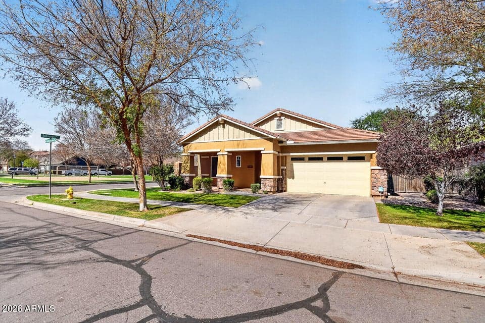 3424 E SIERRA MADRE Avenue, Gilbert, AZ 85296 — photo 1 of 47